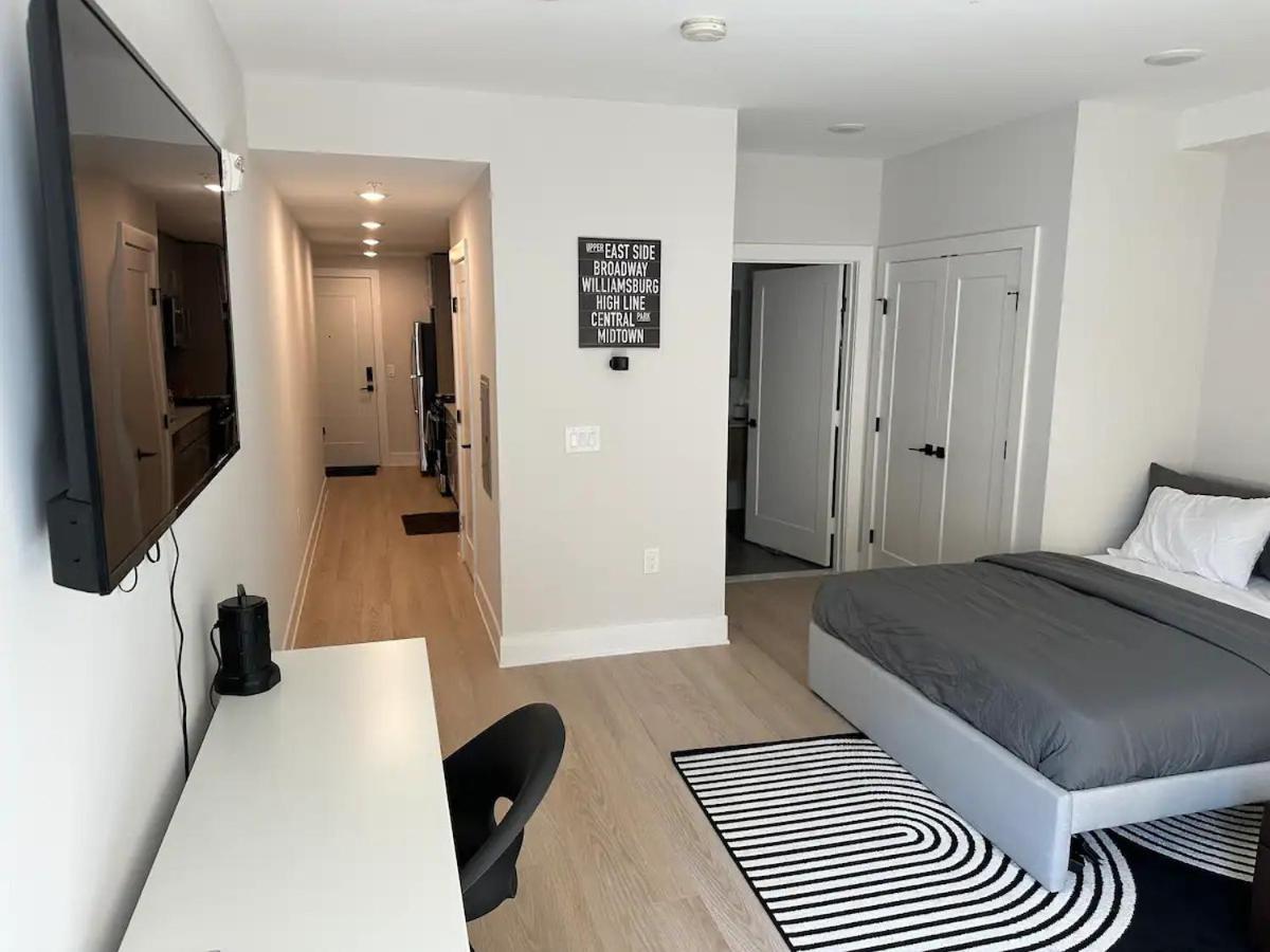 Luxury Stay For Nyc Visit Jersey City 7 Min Walk Nyc Train Station Bagian luar foto