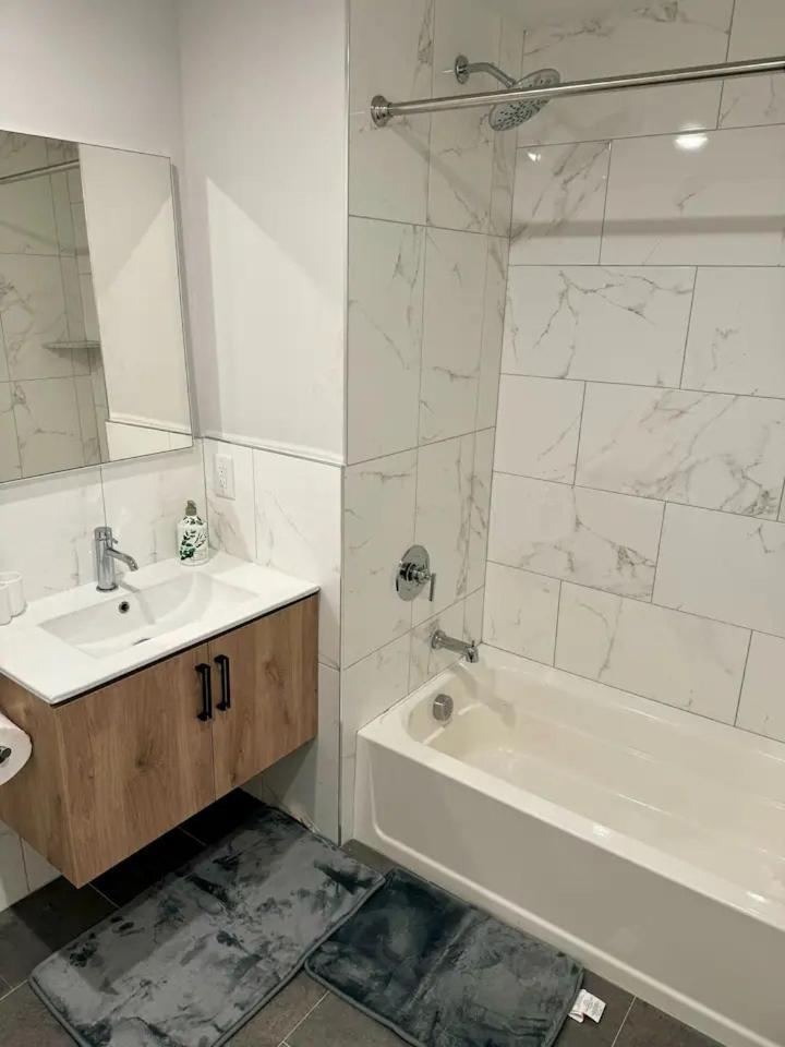 Luxury Stay For Nyc Visit Jersey City 7 Min Walk Nyc Train Station Bagian luar foto